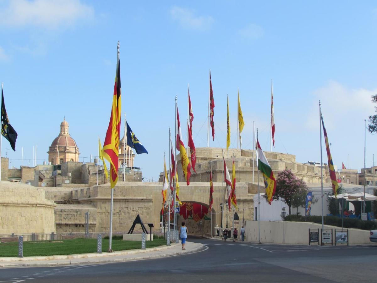 Vittoriosa' Seafront 2 Bed Highly Furnished Apartment Exterior foto